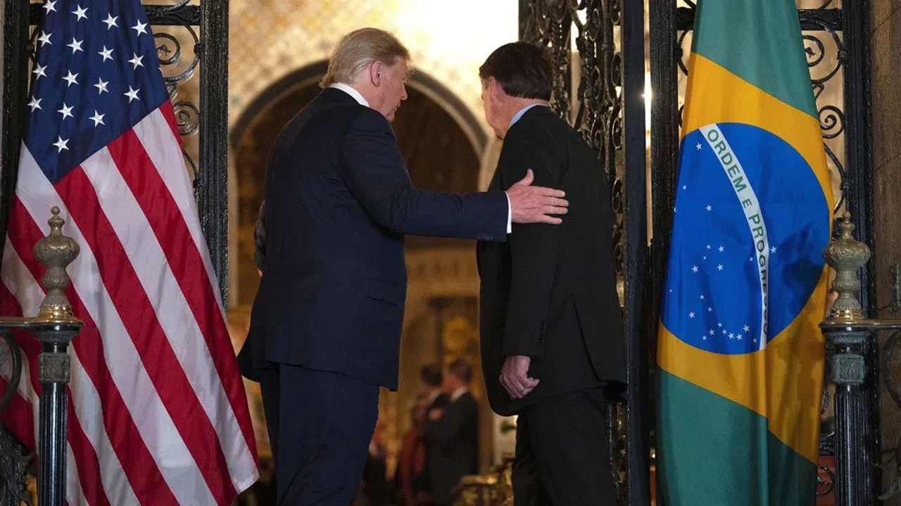 Trump taxe le Brésil